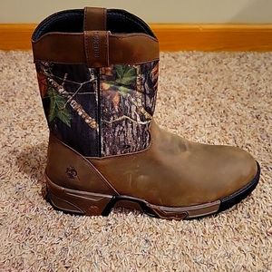 Boys size 7 Rocky boots-Never Worn